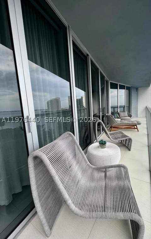 495 Brickell Ave 805, Miami FL - photo 10 of 31