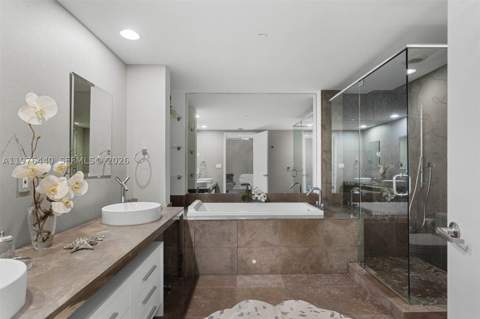 495 Brickell Ave 805, Miami FL - photo 24 of 31