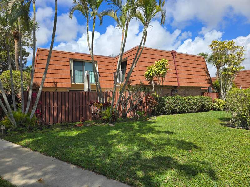 2 bedroom Townhouse at 1440 Augusta Circle 132, Lakeside, Delray Beach — photo 2
