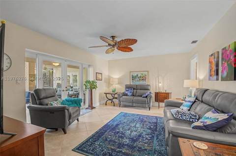 15401 SW 81 Av, Palmetto Bay FL - photo 10 of 36