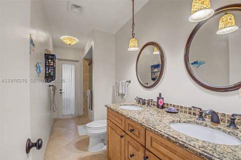 15401 SW 81 Av, Palmetto Bay FL - photo 22 of 36