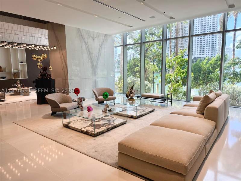 1 bedroom Condominium at 300 Biscayne Boulevard Way 3608W, Dupont Plaza, Miami — photo 3