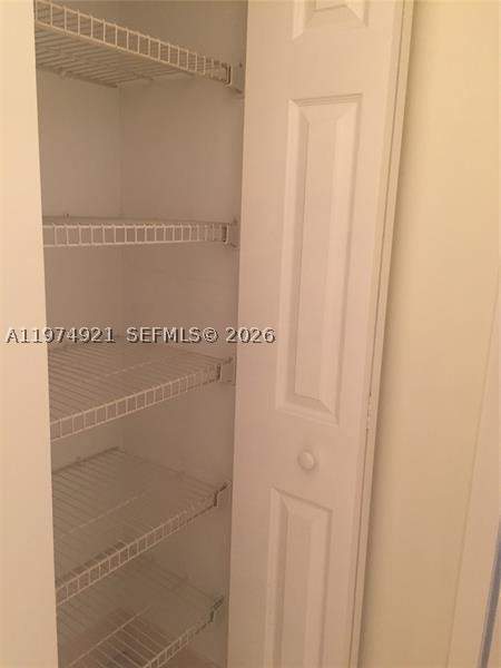 331 Ives Dairy Rd 331-10, Miami FL - photo 7 of 19