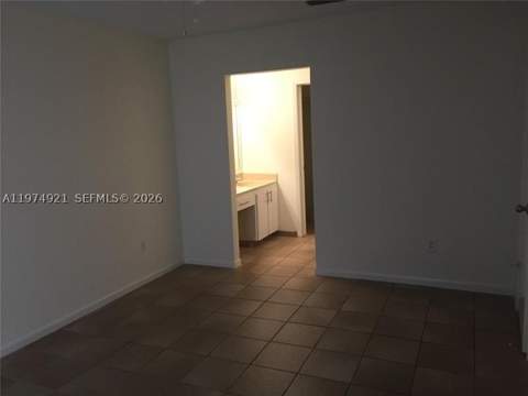 331 Ives Dairy Rd 331-10, Miami FL - photo 8 of 19