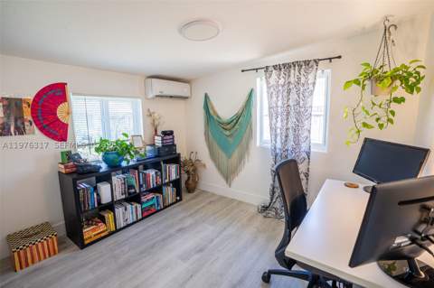 8012 NW 10th Ct, Miami FL - photo 14 of 21