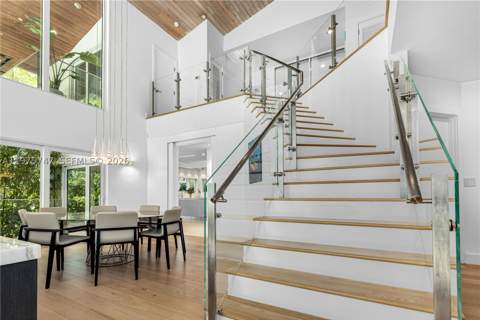 7150 W Lago Dr, Coral Gables FL - photo 16 of 37