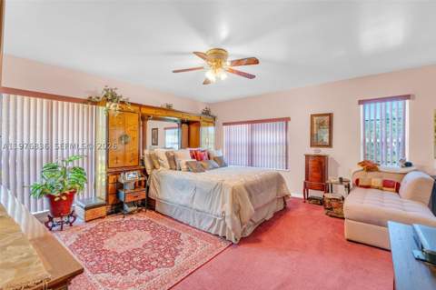 18201 SW 87th Ave, Palmetto Bay FL - photo 7 of 28