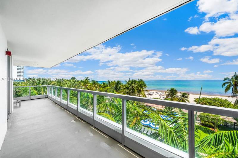 1 bedroom Condominium at 4391 Collins Ave 410, Fontainebleau III Ocean C, Miami Beach — photo 2