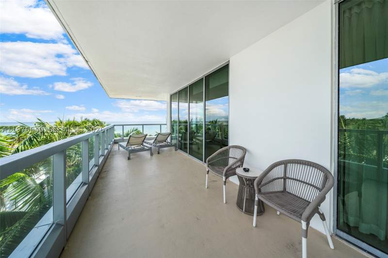 1 bedroom Condominium at 4391 Collins Ave 410, Fontainebleau III Ocean C, Miami Beach — photo 5