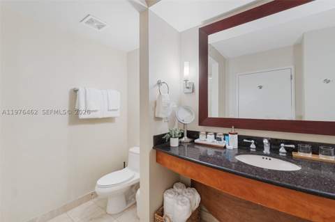 18001 Collins Ave 2001, Sunny Isles Beach FL - photo 15 of 32