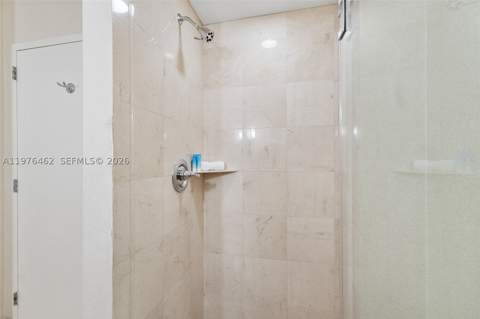 18001 Collins Ave 2001, Sunny Isles Beach FL - photo 17 of 32