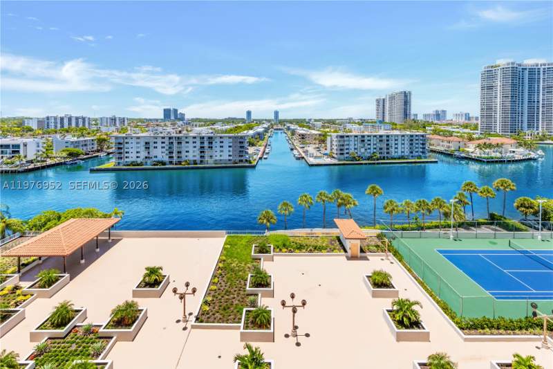 2 bedroom Condominium at 290 174th St 1006, Winston Towers 700 Condo, Sunny Isles Beach — photo 4