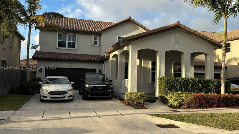 4 bedroom SingleFamilyResidence at 11761 SW 243rd St, Summerville Villas, Homestead — photo 2