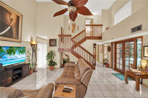 10528 SW 118th Pl, Miami FL - photo 10 of 45