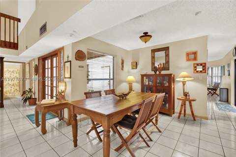 10528 SW 118th Pl, Miami FL - photo 11 of 45
