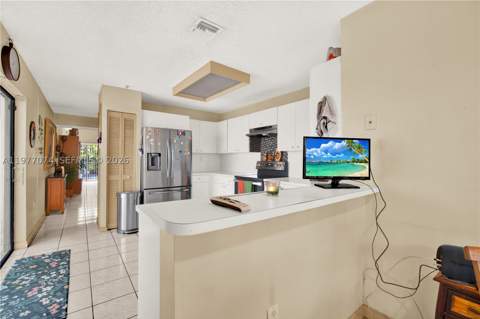 10528 SW 118th Pl, Miami FL - photo 14 of 45
