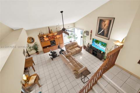 10528 SW 118th Pl, Miami FL - photo 22 of 45