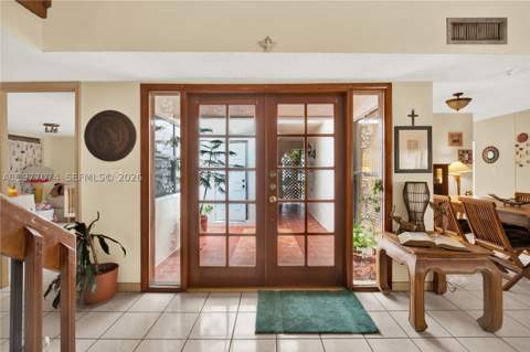 10528 SW 118th Pl, Miami FL - photo 6 of 45