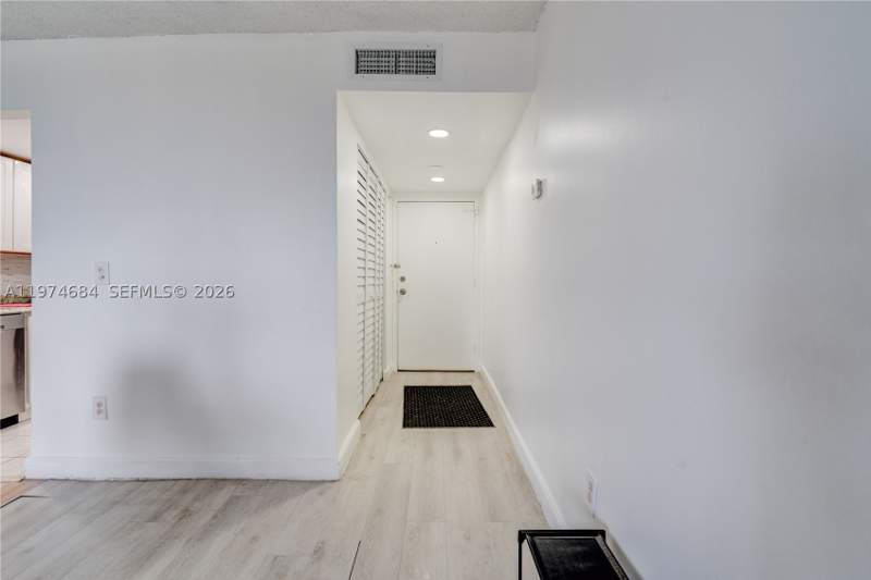 2 bedroom Condominium at 2350 NE 135th St 510, Vecino Del Mar Condo, North Miami — photo 3