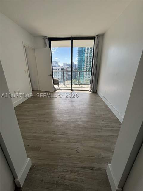 121 NE 34th St 1503, Miami FL - photo 8 of 14