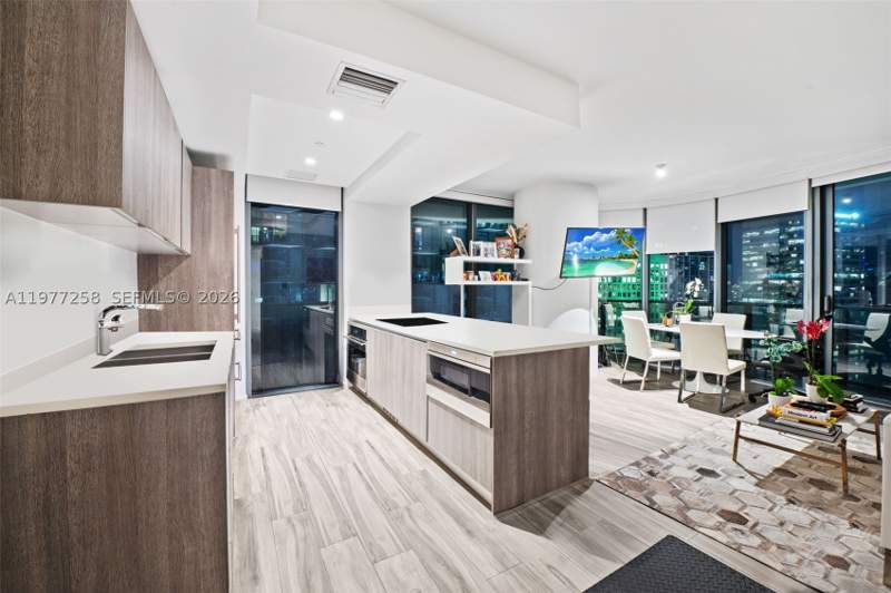2 bedroom Condominium at 801 S Miami Ave 2705, 801 SMA RESIDENCES CONDO, Miami — photo 2
