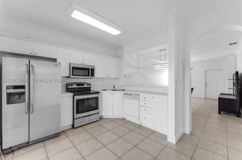 17040 SW 137th Pl, Miami FL - photo 6 of 29