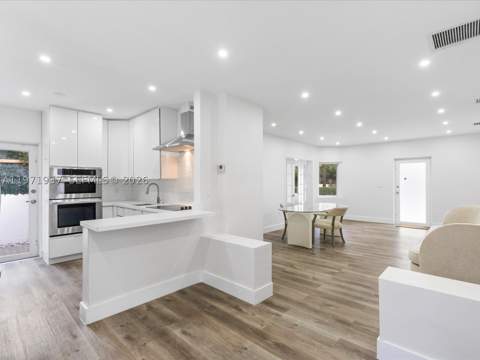 8934 Harding Ave, Surfside FL - photo 12 of 39