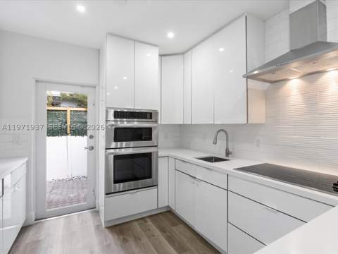8934 Harding Ave, Surfside FL - photo 14 of 39