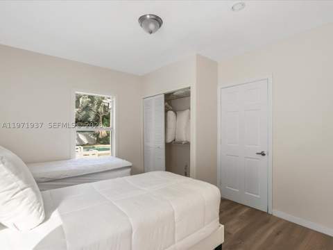 8934 Harding Ave, Surfside FL - photo 22 of 39