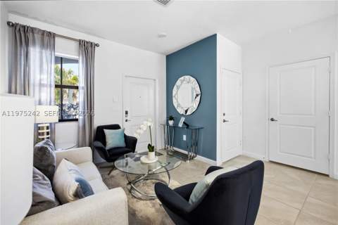 13054 SW 233rd Ter, Homestead FL - photo 7 of 35