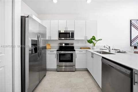 13074 SW 233rd Ter, Homestead FL - photo 12 of 43