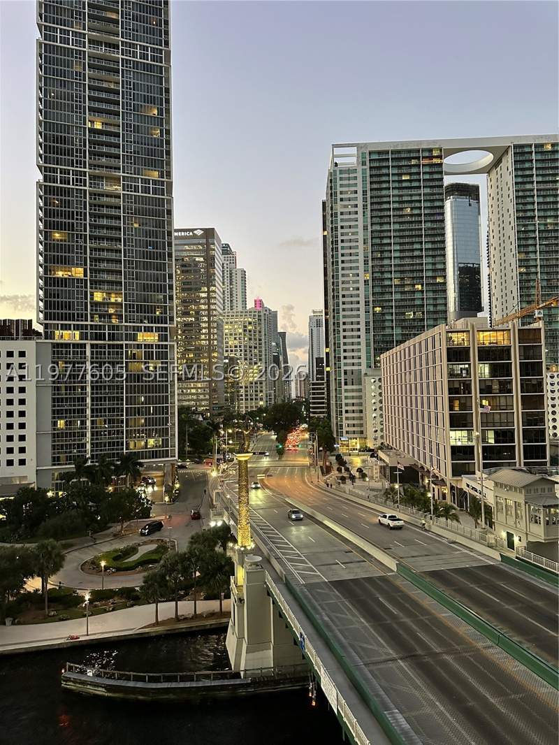 2 bedroom Condominium at 200 S Biscayne Boulevard Way 703, Epic West Condo, Miami — photo 4