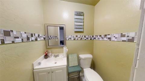 705 NW 8th Ave, Florida City FL - photo 18 of 41