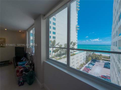 5005 Collins Ave 825, Miami Beach FL - photo 16 of 46