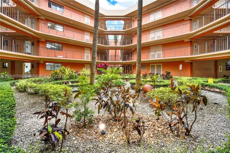 2 bedroom Condominium at 8730 SW 133rd Ave Rd 417, Horizons West Condo #10, Miami — photo 2