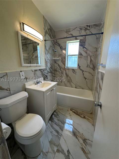 10761 SW 221st St, Miami FL - photo 9 of 32