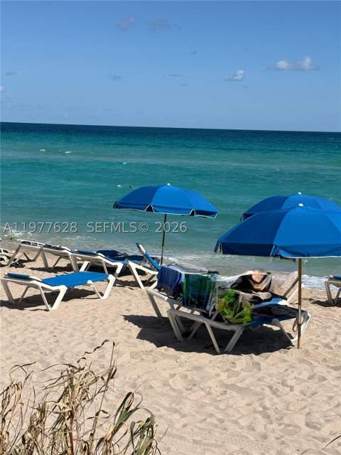 19201 Collins Ave 933, Sunny Isles Beach FL - photo 22 of 25