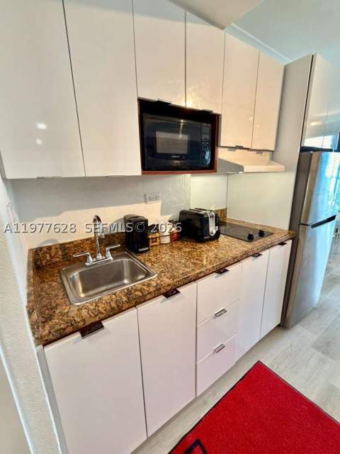 19201 Collins Ave 933, Sunny Isles Beach FL - photo 8 of 25