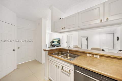 17100 N Bay Rd 1810, Sunny Isles Beach FL - photo 13 of 36