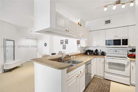 17100 N Bay Rd 1810, Sunny Isles Beach FL - photo 9 of 36