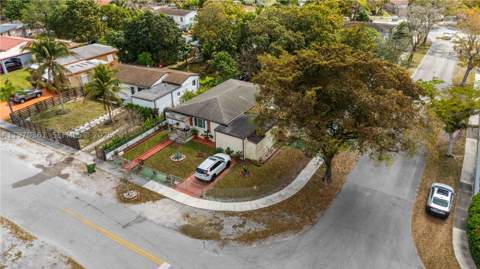 380 NW 133rd St, North Miami FL - photo 9 of 35