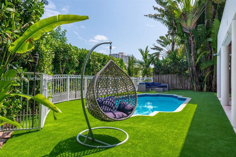 5 bedroom SingleFamilyResidence at 1173 NE 104th St, Biscayne River Heights, Miami Shores — photo 4