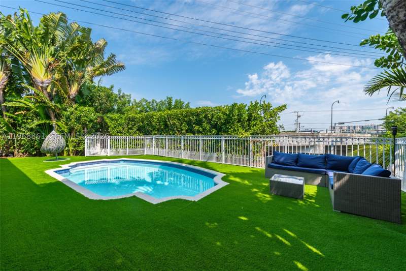 5 bedroom SingleFamilyResidence at 1173 NE 104th St, Biscayne River Heights, Miami Shores — photo 5