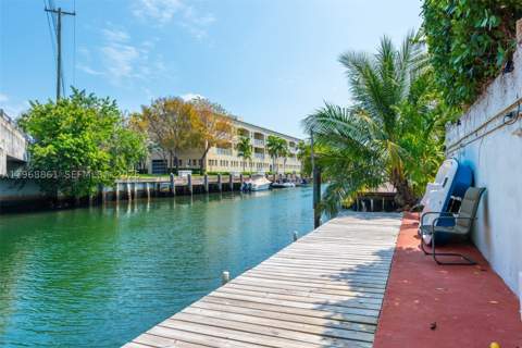 1173 NE 104th St, Miami Shores FL - photo 8 of 96