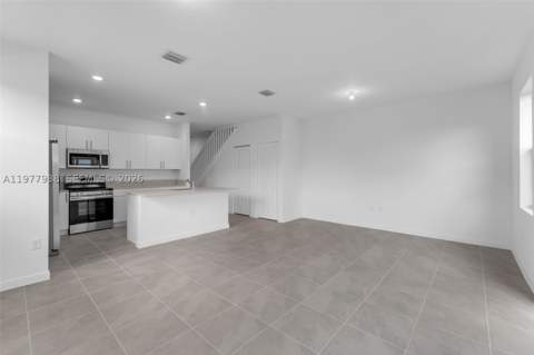 191 SE 11th Ave, Florida City FL - photo 12 of 35