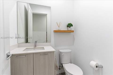 4395 NW 80th Ct, Doral FL - photo 17 of 44