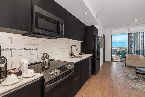 398 NE 5th St 2418, Miami FL - photo 14 of 34