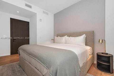 398 NE 5th St 2418, Miami FL - photo 23 of 34