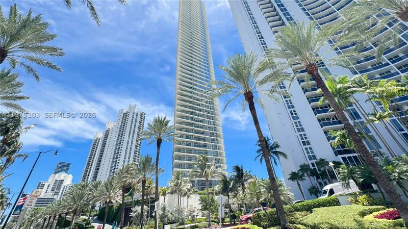 3 bedroom Condominium at 18975 Collins Ave 801, 18975 Collins Condo, Sunny Isles Beach — photo 5