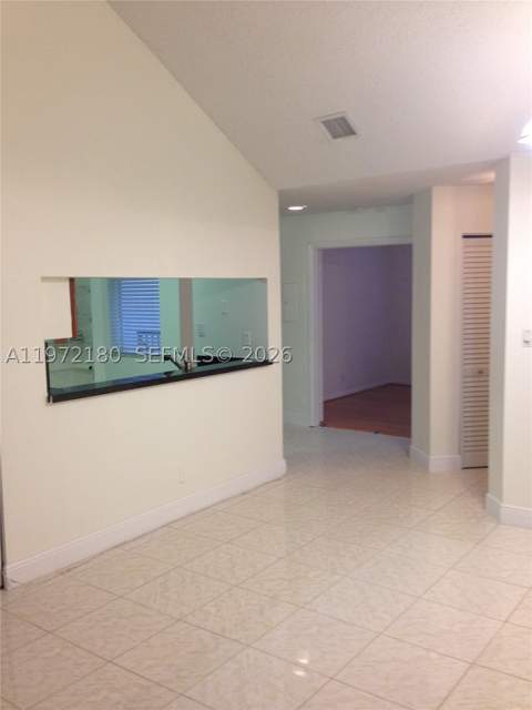 9403 SW 140th Ct 9403, Miami FL - photo 7 of 22